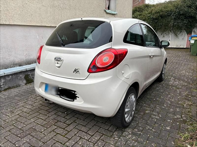 Gebraucht Ford Ka 70 PS (51 kW) 2009 Weiß Kleinwagen