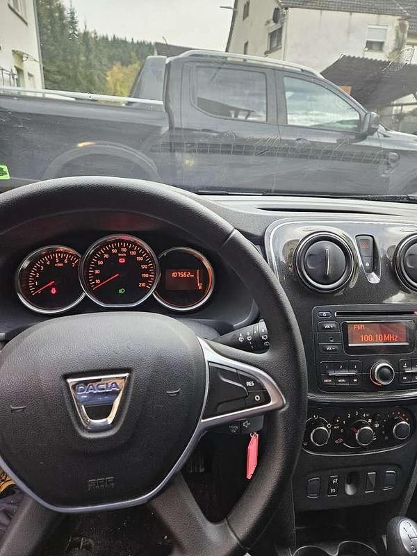 Gebraucht Dacia Logan MCV Ambiance 75 PS (55 kW) 2017 Weiß Kombi