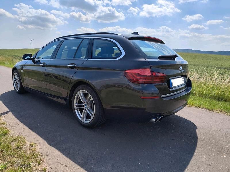 Braun Gebraucht 2017 BMW 530 Luxury Line Kombi | 17.000 € (Superpreis) - Bild 1/4