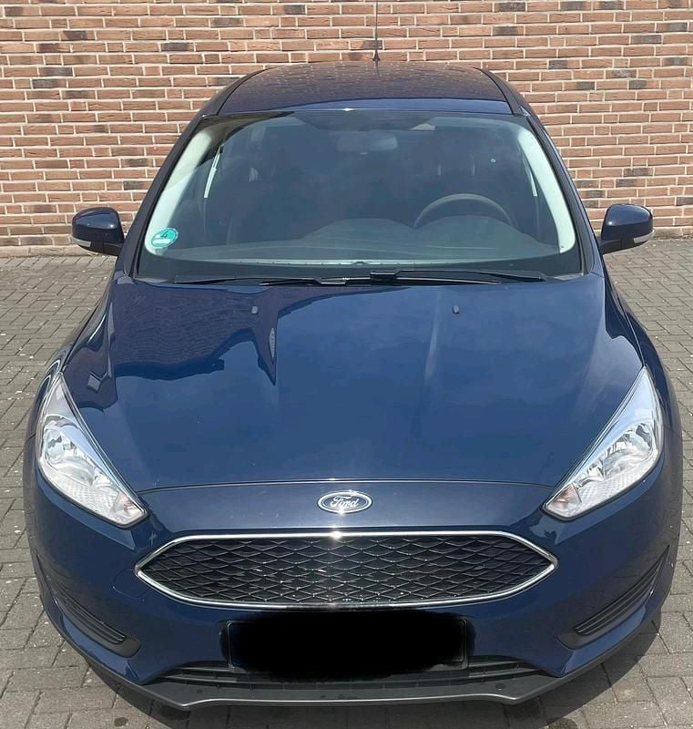 Blau Gebraucht 2015 Ford Focus Kombi | 5.350 € (Superpreis) - Bild 1/4