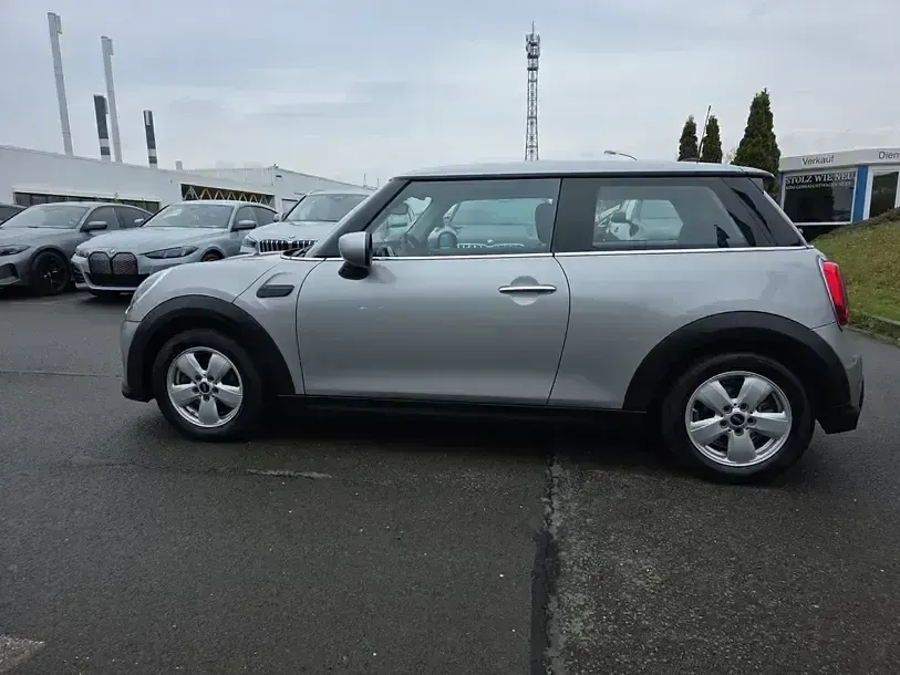 Gebraucht Mini Cooper Hatch 136 PS (100 kW) 2023 Grau Kleinwagen