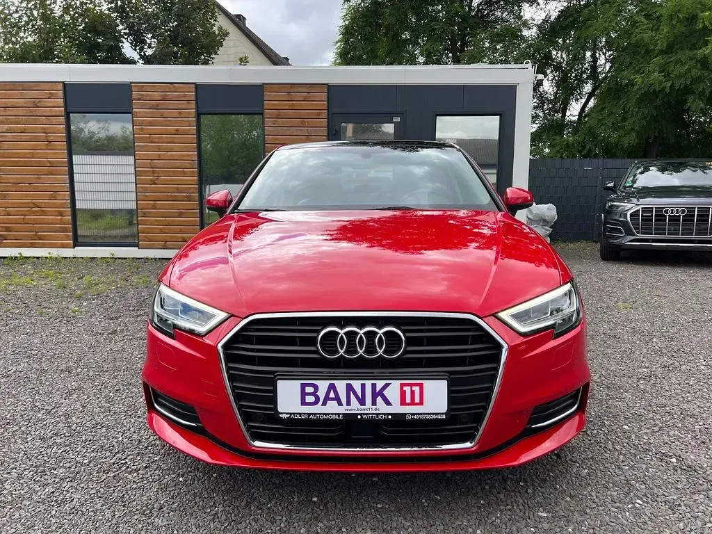 Gebraucht Audi A3 Design 150 PS (110 kW) 2016 Rot Limousine