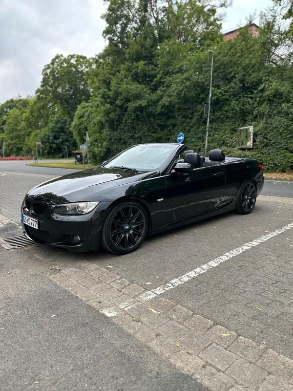Schwarz Gebraucht 2009 BMW 330 Cabriolet M Sport Cabrio | 11.500 € (Fairer Preis) - Bild 1/4