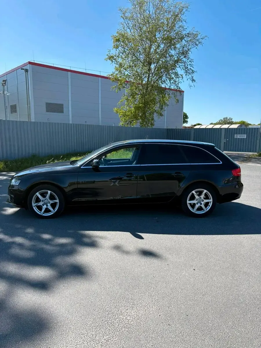 Usata Audi A4 150 CV (110 kW) 2011 Nero Station wagon