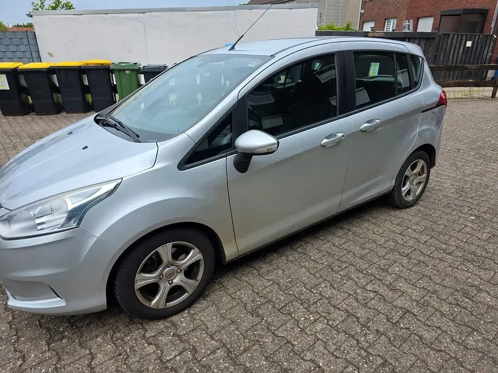 Gebraucht Ford B-MAX SYNC Edition 105 PS (77 kW) 2013 Silber Van / Kleinbus