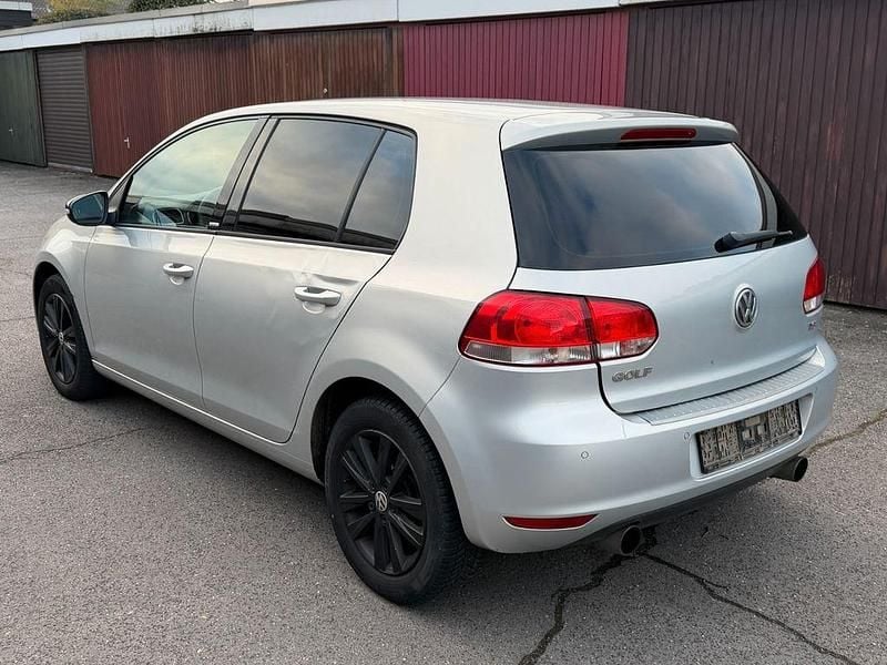 Gebraucht VW Golf VI Style 105 PS (77 kW) 2011 Silber Kleinwagen