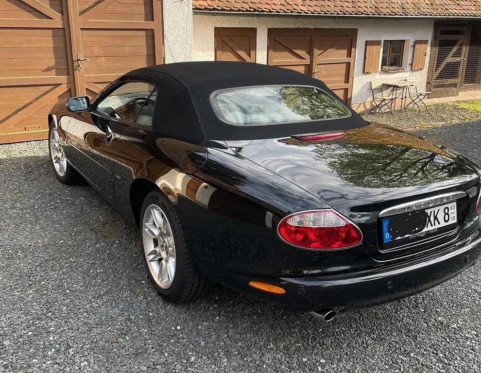 Gebraucht Jaguar XK8 298 PS (219 kW) 2001 Schwarz Cabrio
