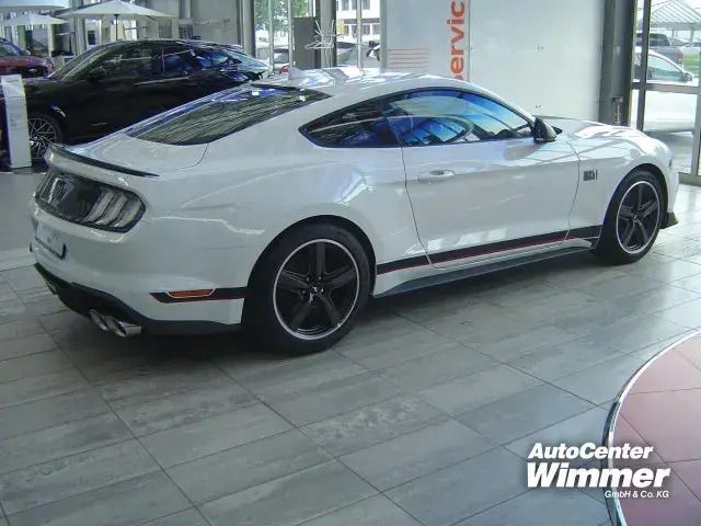 Gebraucht Ford Mustang Fastback 460 PS (338 kW) 2023 Oxford white solid (weiß) Coupé