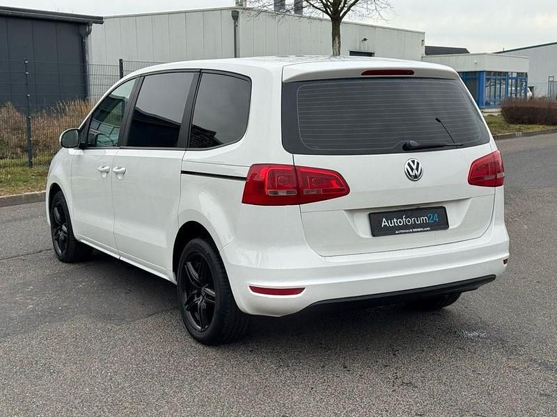 Gebraucht VW Sharan Trendline 150 PS (110 kW) 2010 Candyweiß Van / Kleinbus