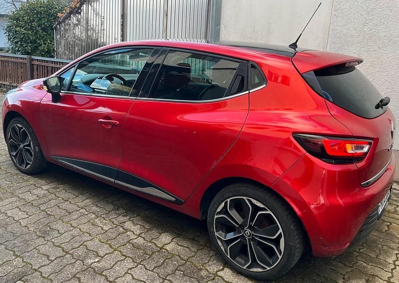Gebraucht Renault Clio IV 118 PS (86 kW) 2018 Rot Kleinwagen