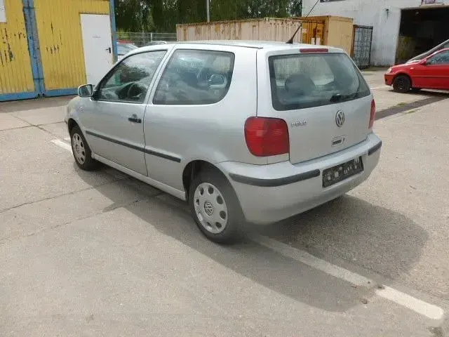 Gebraucht VW Polo Edition 60 PS (44 kW) 2000 Silber Limousine