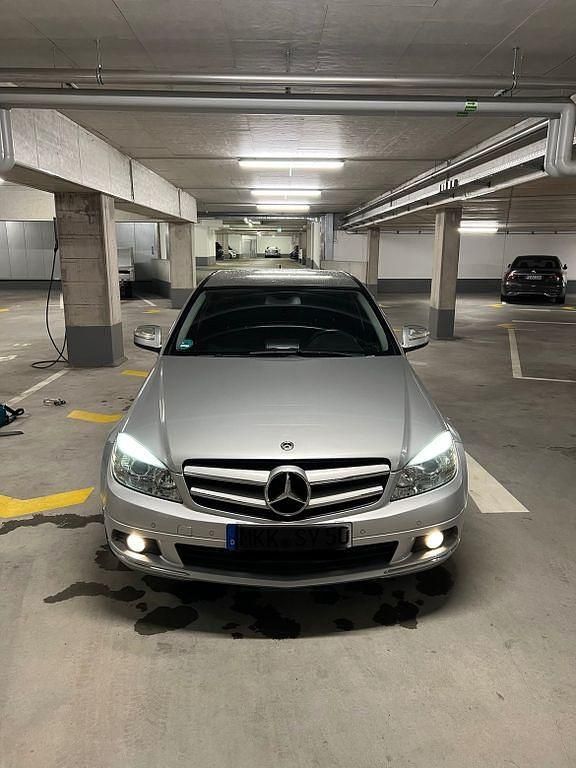 Silber Gebraucht 2008 Mercedes C200 Limousine | 7.500 € - Bild 1/4