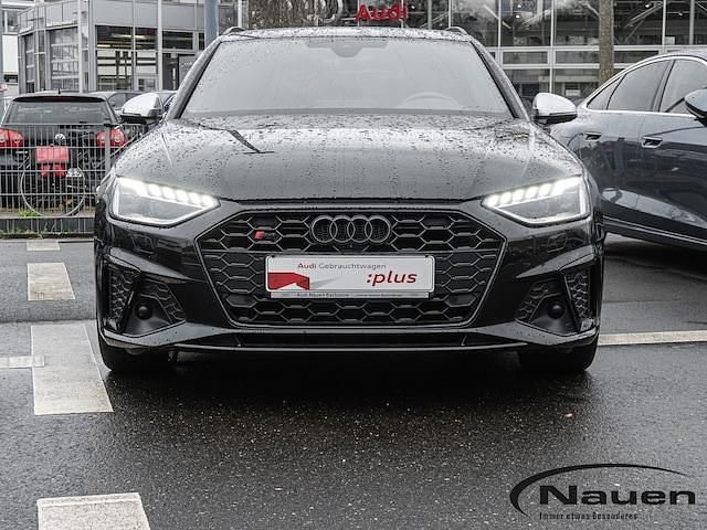 Gebraucht Audi S4 Ambiente 341 PS (250 kW) 2023 Mythosschwarz metallic Kombi