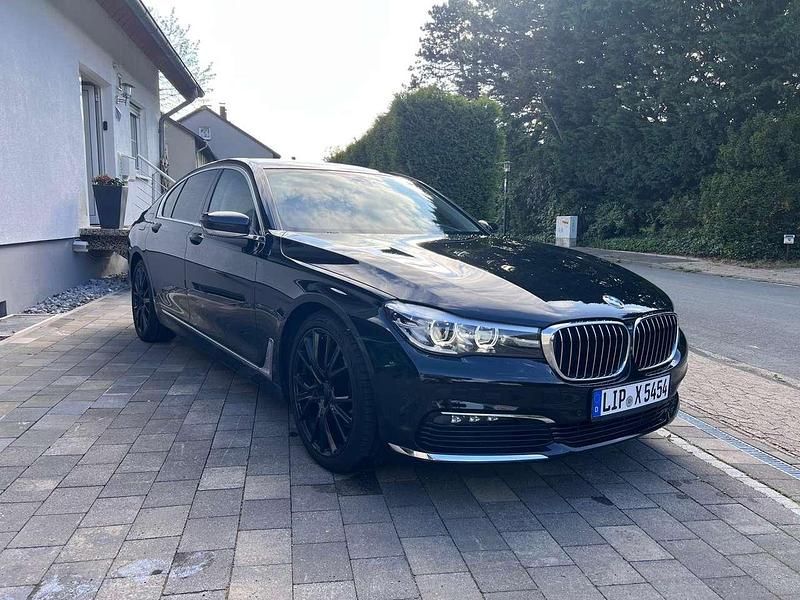 Gebraucht BMW 730 265 PS (194 kW) 2018 Schwarz Limousine