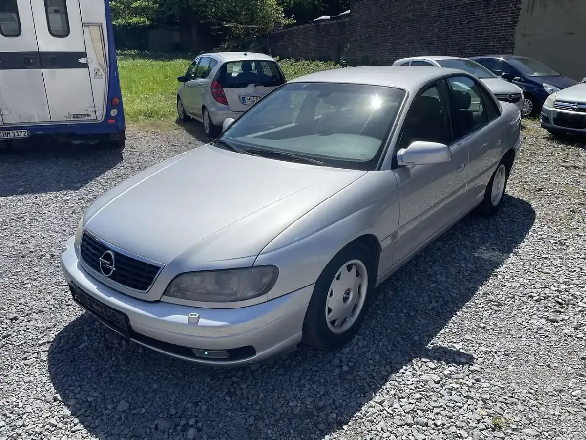 Gebraucht Opel Omega 218 PS (160 kW) 2002 Silber Limousine