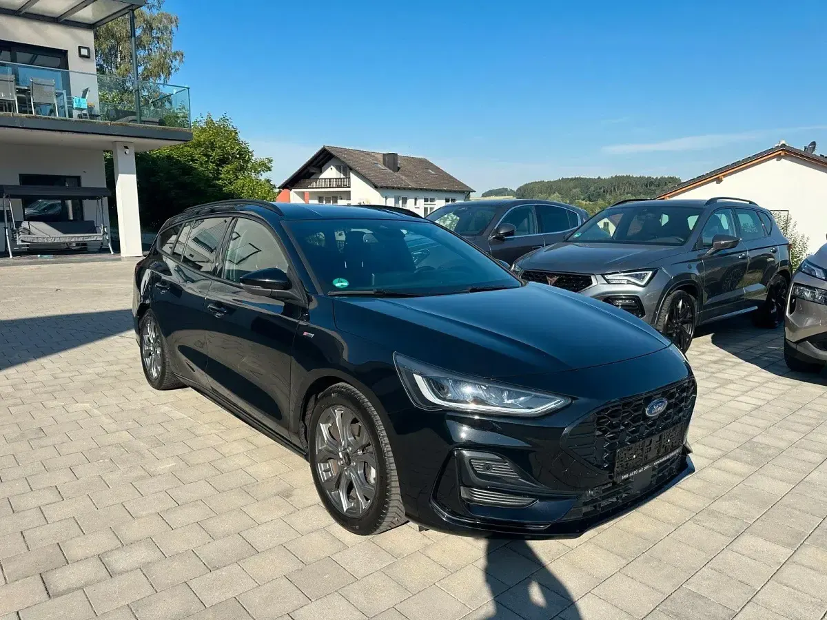 Gebraucht Ford Focus ST-Line 155 PS (114 kW) 2024 Schwarz Kombi
