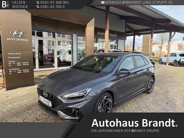 Grau Neu 2025 Hyundai i30 N Line Limousine | 24.990 € (Guter Preis) - Bild 1/4