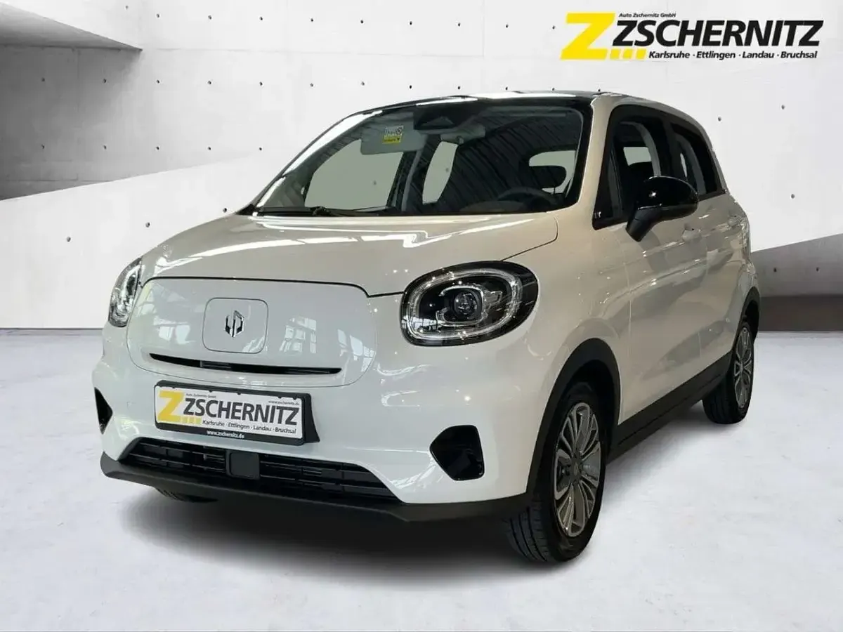 Neu Leapmotor T03 69 kW (95 PS) 2026 Weiß Kleinwagen