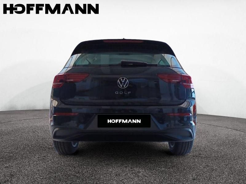 Gebraucht VW Golf VIII Life 116 PS (85 kW) 2025 Grau Limousine