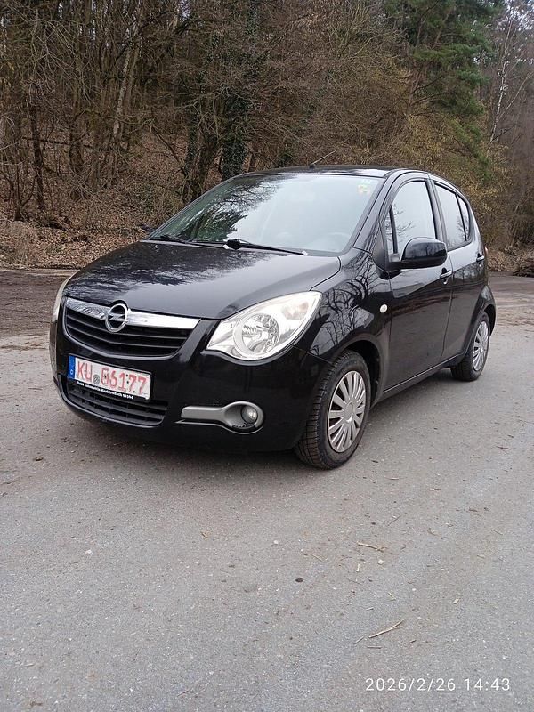 Gebraucht Opel Agila 65 PS (47 kW) 2008 Schwarz Kleinwagen