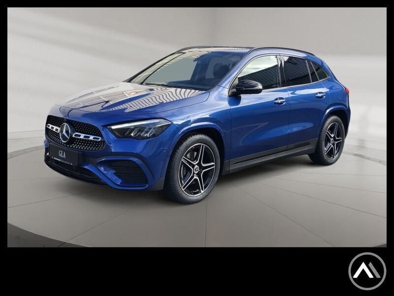 Blau metalliclack spektralbla Gebraucht 2025 Mercedes GLA180 AMG SUV | 40.869 € (Fairer Preis) - Bild 1/4