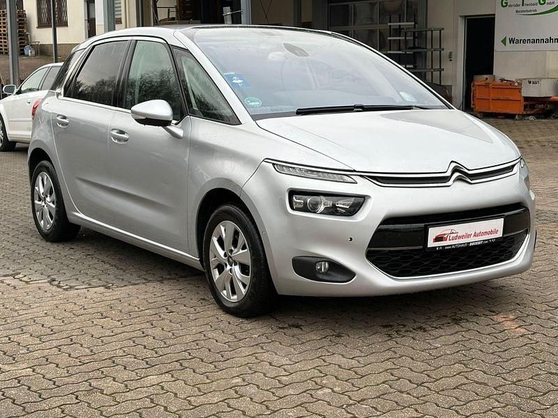 Gebraucht Citroën C4 SELECTION 131 PS (96 kW) 2016 Silber SUV