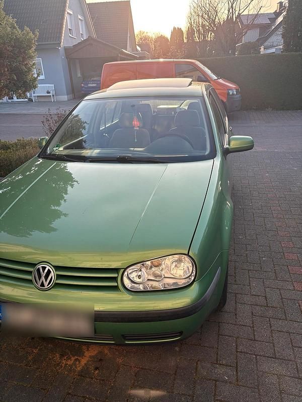 Gebraucht VW Golf IV 75 PS (55 kW) 1999 Grün Kleinwagen