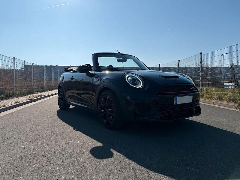 Gebraucht Mini John Cooper Works 231 PS (169 kW) 2019 Schwarz Kleinwagen