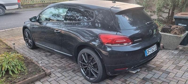 Usata VW Scirocco 122 CV (89 kW) 2010 Nero Coupé