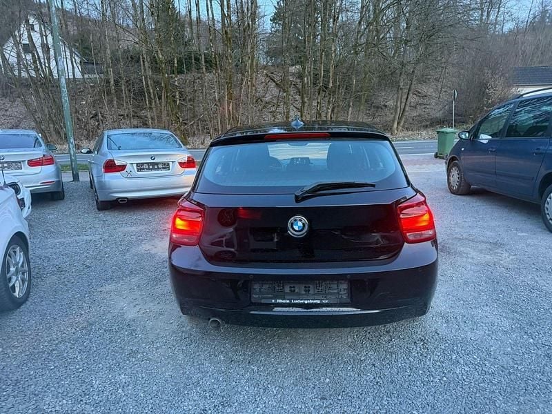 Gebraucht BMW 116 Advantage 116 PS (85 kW) 2013 Schwarz Kleinwagen
