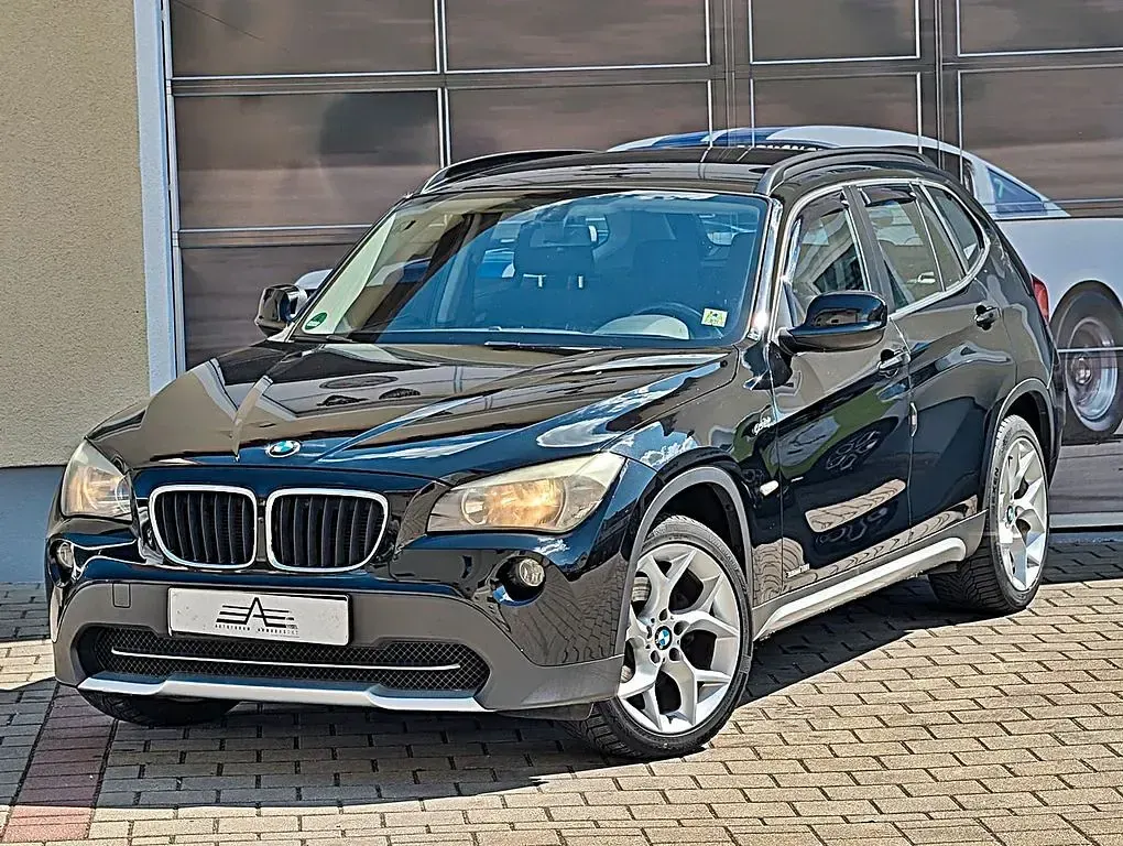 Gebraucht BMW X1 Sport Line 150 PS (110 kW) 2011 Schwarz SUV