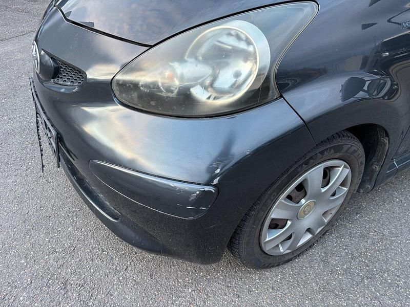 Gebraucht Toyota Aygo Cool 68 PS (50 kW) 2006 Grau Kleinwagen