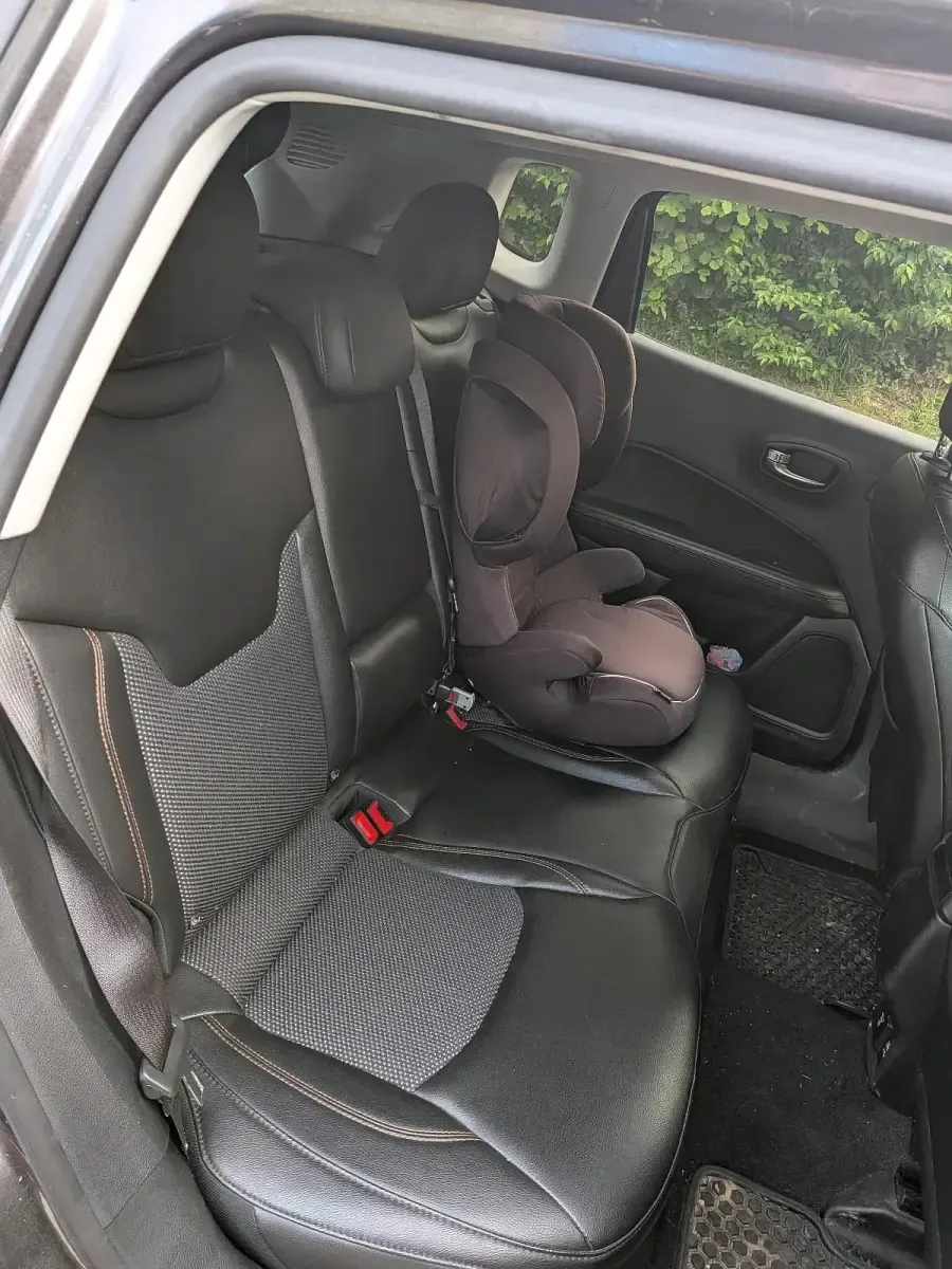 Gebraucht Jeep Compass 140 PS (102 kW) 2018 Grau SUV