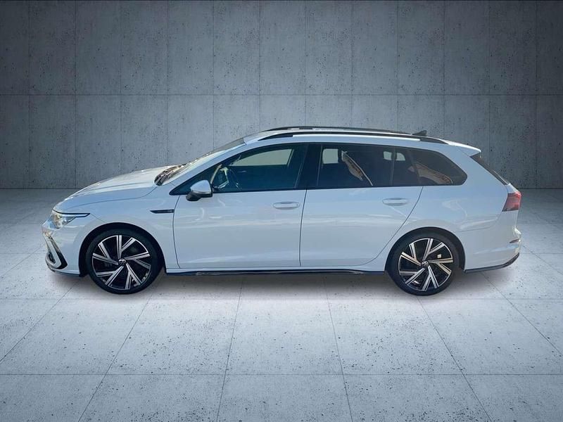 Gebraucht VW Golf VIII R-line 190 PS (139 kW) 2022 Pure white Kombi