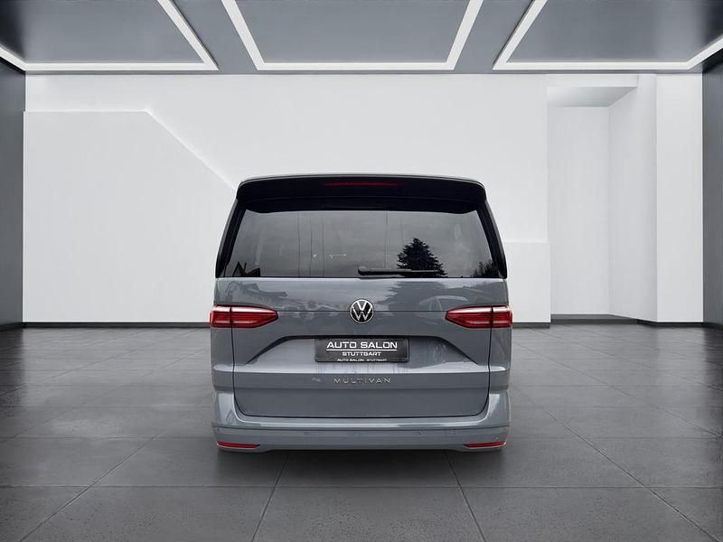 Gebraucht VW Multivan R 204 PS (150 kW) 2022 Grau Van