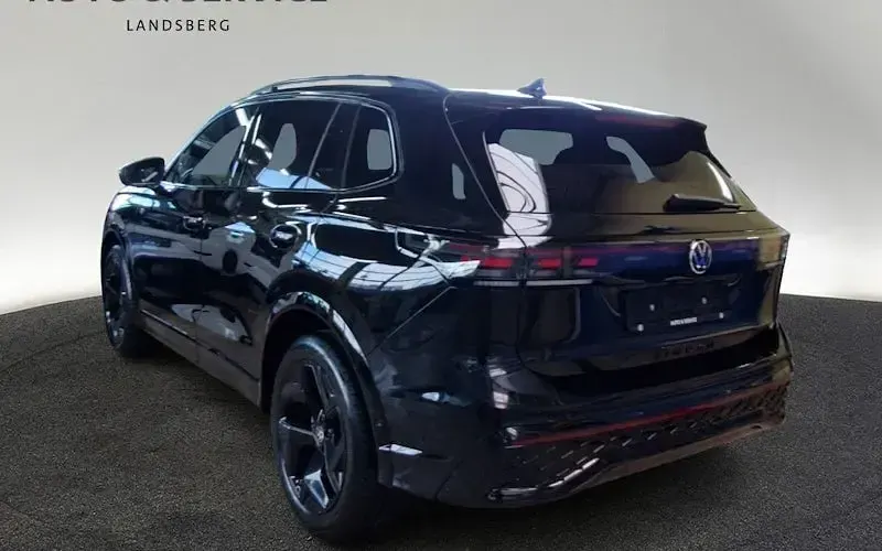 Neu VW Tiguan R-line 150 PS (110 kW) 2026 Schwarz SUV