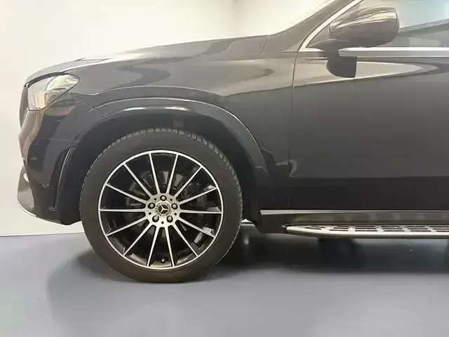 Gebraucht Mercedes GLE400 AMG line 330 PS (242 kW) 2022 Schwarz SUV