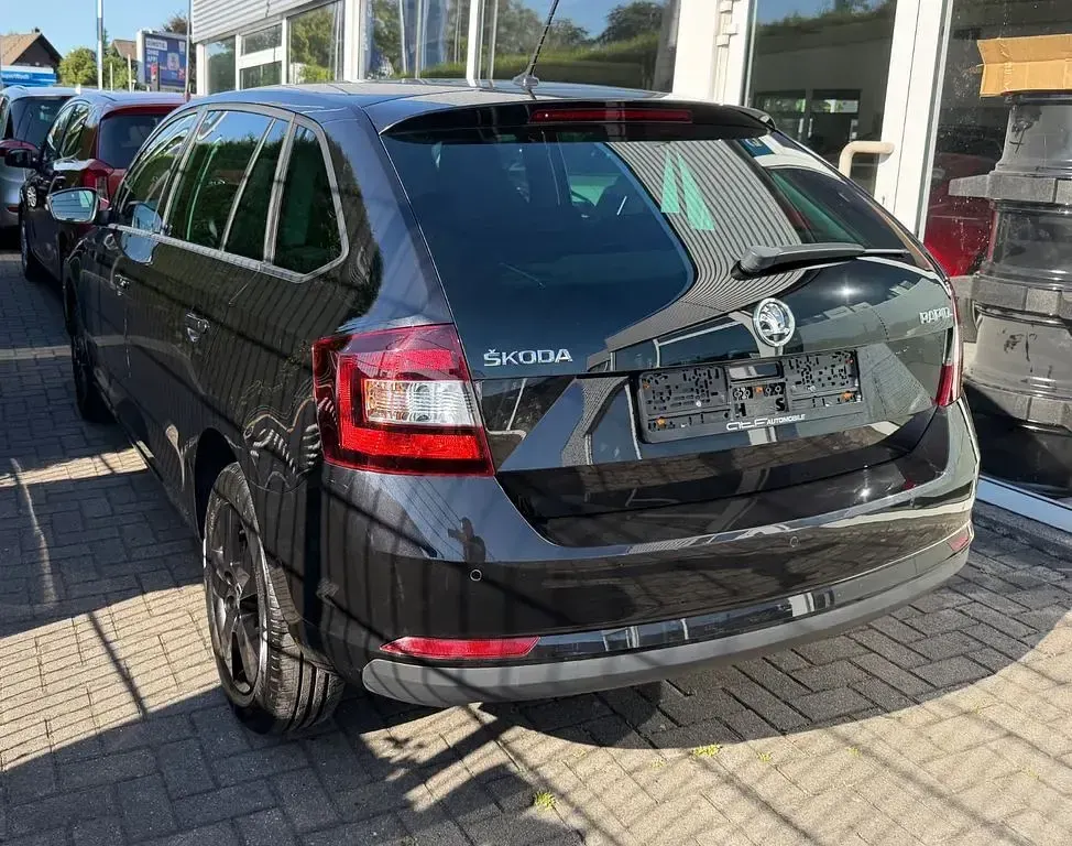 Gebraucht Skoda Fabia Clever 75 PS (55 kW) 2018 Schwarz Kombi