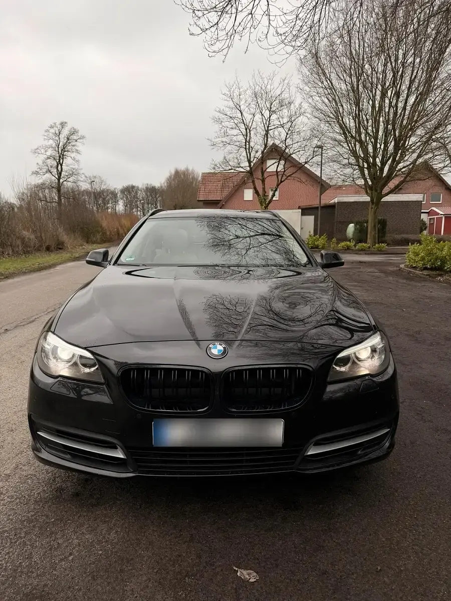 Gebraucht BMW 525 Luxury Line 218 PS (160 kW) 2016 Schwarz Kombi