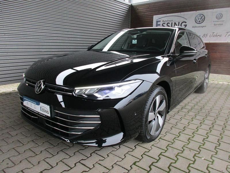 Gebraucht VW Passat Business 150 PS (110 kW) 2024 Andere farbe Kombi