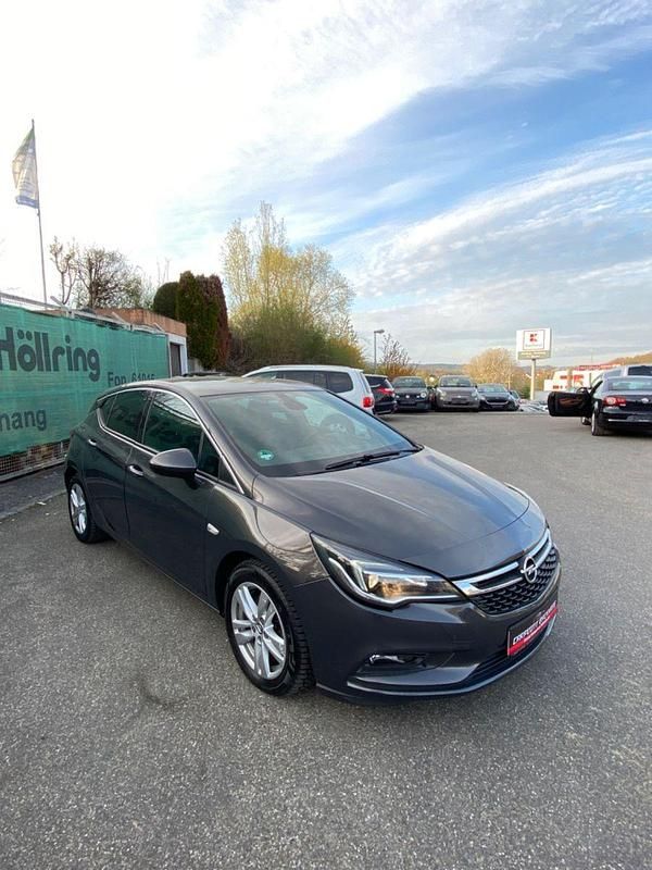 Gebraucht Opel Astra Dynamic 110 PS (80 kW) 2016 Grau Limousine