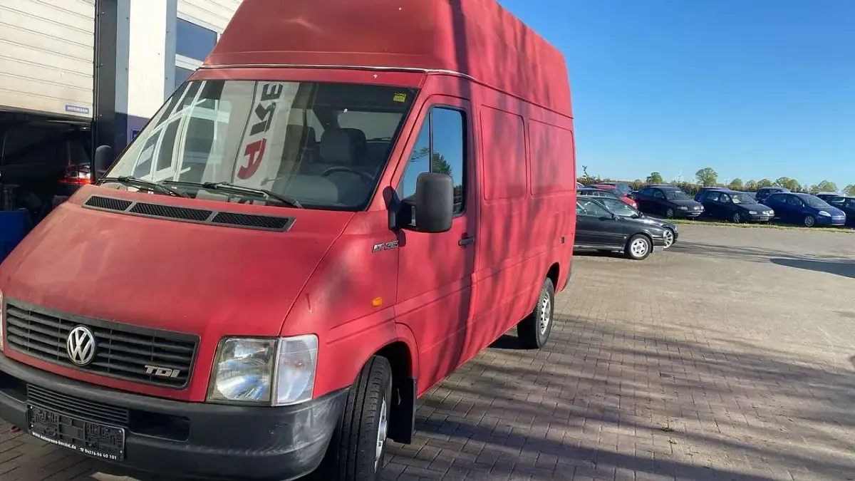 Usata VW LT 95 CV (69 kW) 2001 Rosso Monovolume