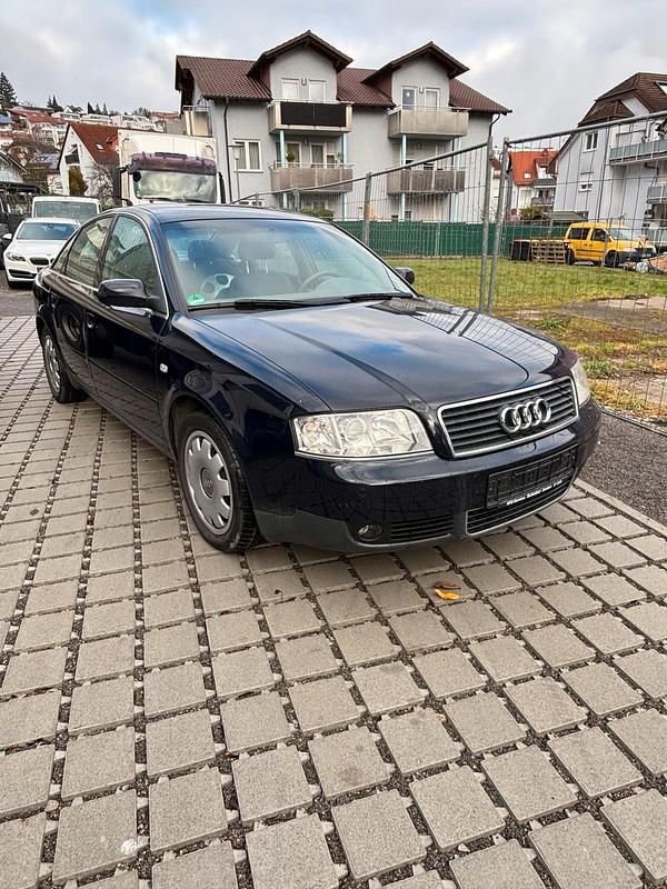 Blau Gebraucht 2002 Audi A6 Limousine | 900 € (Superpreis) - Bild 1/4