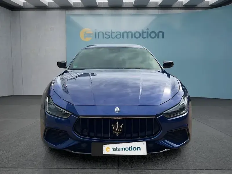 Gebraucht Maserati Ghibli 430 PS (316 kW) 2022 Blau Limousine