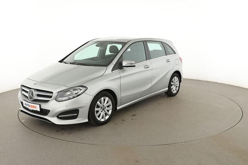 Używany Mercedes B180 Style 122 KM (89 kW) 2017 Minivan