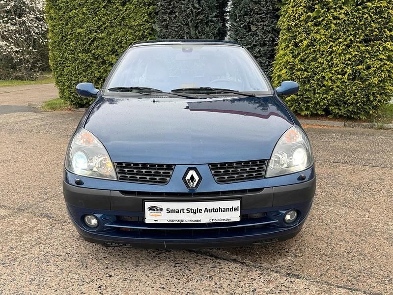 Gebraucht Renault Clio II 107 PS (78 kW) 2002 Blau Kleinwagen