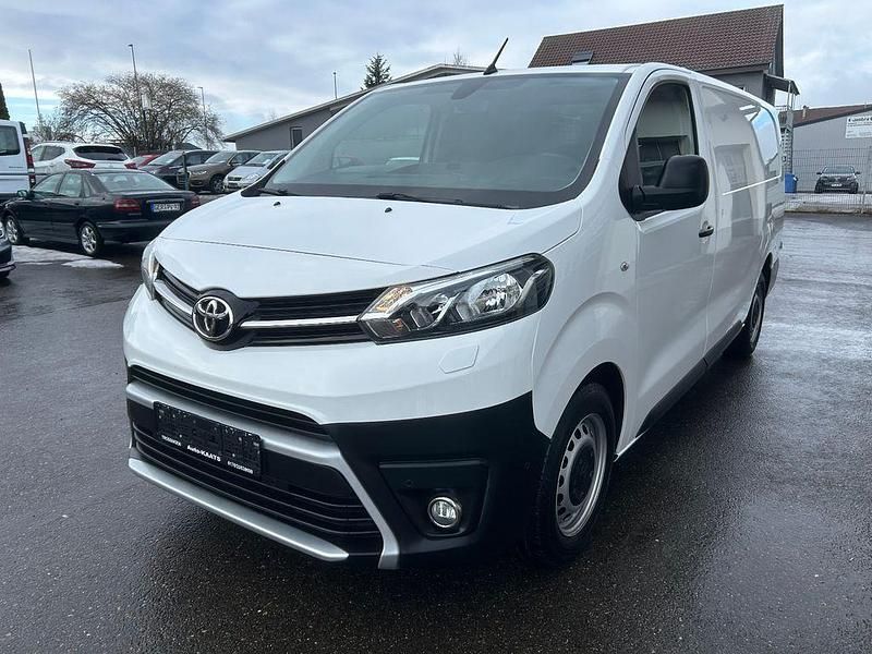 Weiß Gebraucht 2021 Toyota Proace Van / Kleinbus | 17.950 € (Fairer Preis) - Bild 1/4