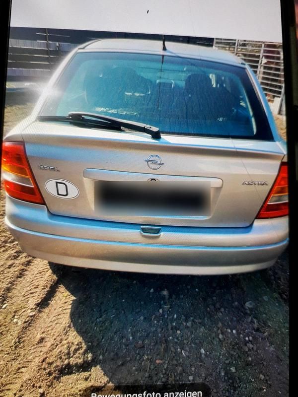 Gebraucht Opel Astra 85 PS (62 kW) 1999 Silber Kleinwagen