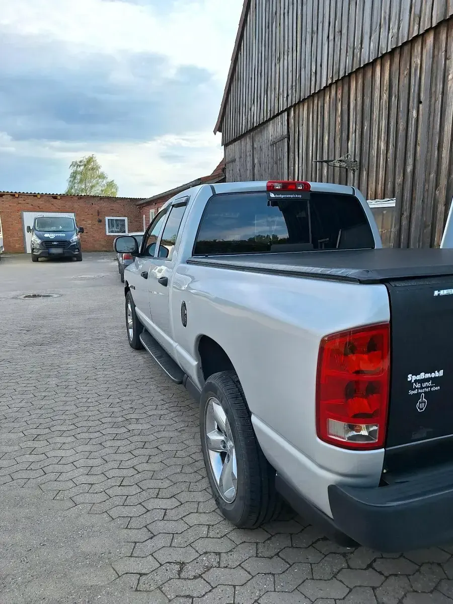 Brugt Dodge Ram 350 HK (257 kW) 2005 Sølv Pickup / Ladvogn