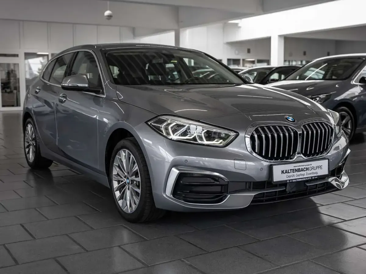 Gebraucht BMW 120 Luxury Line 178 PS (130 kW) 2022 Grau Limousine
